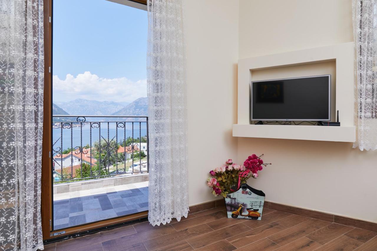 Our Sunset Apartments With Pool And Sea View Котор Екстериор снимка